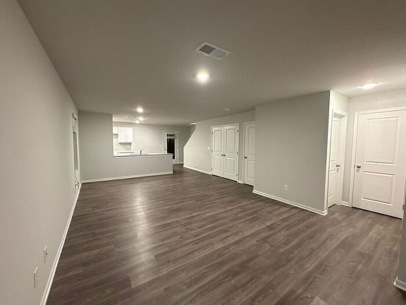 5th image of 4035 Highland Ave