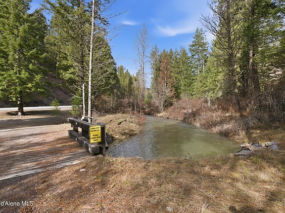 3rd image of 2304 S Blue Creek Rd #4-1