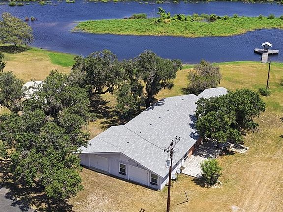 5th image of 180 Freeman Cir