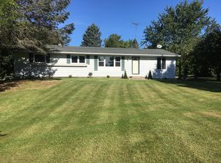 5883 Cedar Creek Pl, Sturgeon Bay, WI 54235