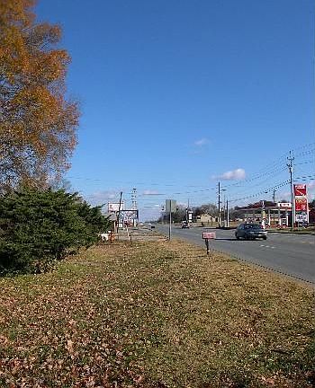 3rd image of 5125 N Lee Hwy