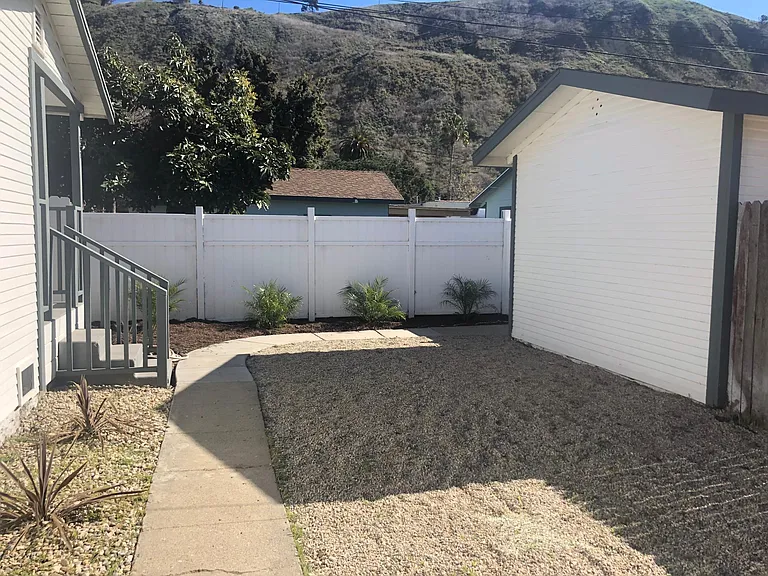 167 E Barnett St — Photo 3