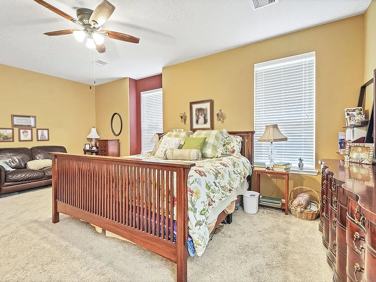 692 Casual Ln — Photo 10