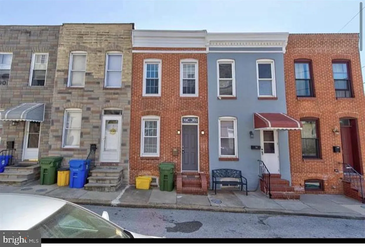 2 bed, 1.5 bath, 1248 sqft, $2,300 — Photo 1
