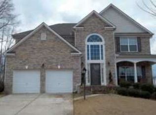 7694 The Lakes Dr, Fairburn, GA 30213