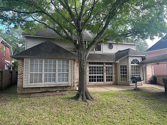 2nd image of 3510 Water Locust Dr