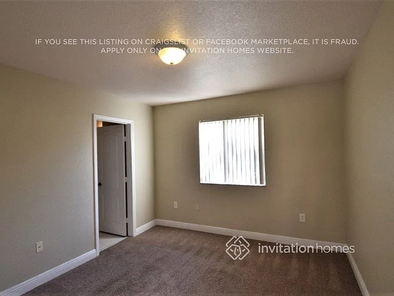 4390 SW 159th Ave — Photo 7