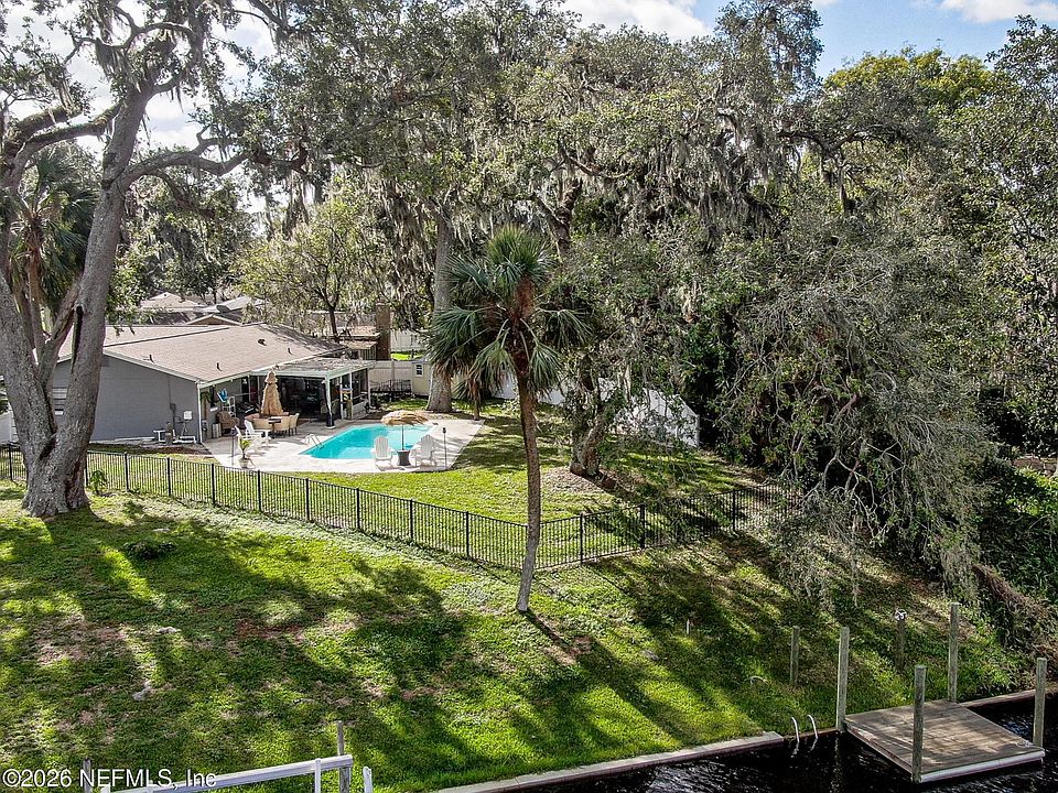 1st image of 10 FANWOOD Court