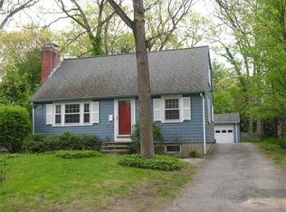 38 Curve St, Needham, MA 02492