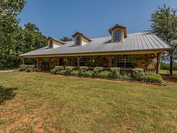 3rd image of 157 Eastern Valley Ln