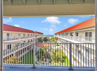 1453 E Beach Blvd APT 310, Pass Christian, MS 39571