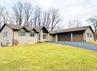 407 Brookwood Ct, Valparaiso, IN 46385