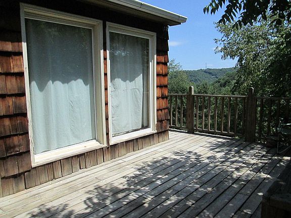 South facing sunroom/family room and deck