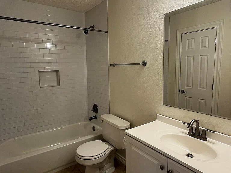 7635 Guadalupe St #1002 — Photo 19