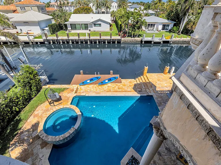 1011 Rhodes Villa Ave — Photo 43