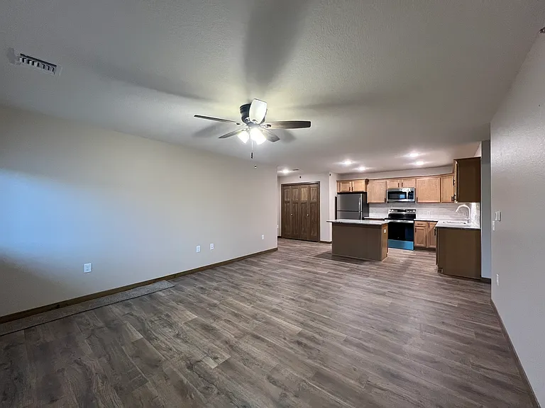 4835 Woodland Park Dr — Photo 18