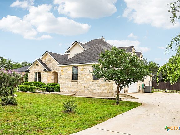 3rd image of 105 Windcliff Way