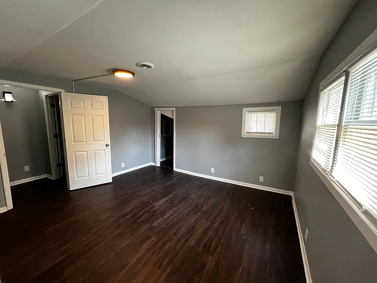 620 Paris Ave — Photo 4