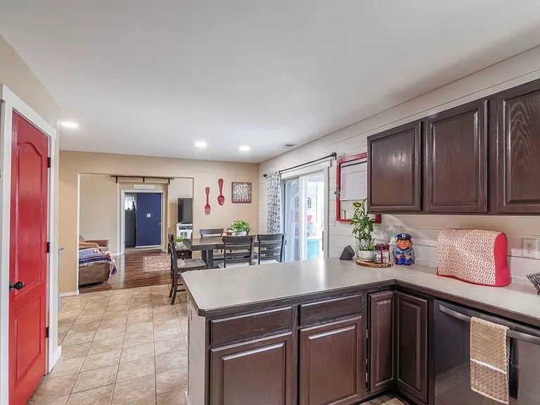 3060 Joel Ct — Photo 11