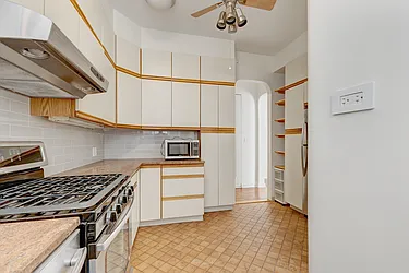 Rented by Nest Seekers International