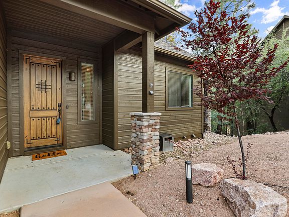 3rd image of 2502 E Pine Island Ln