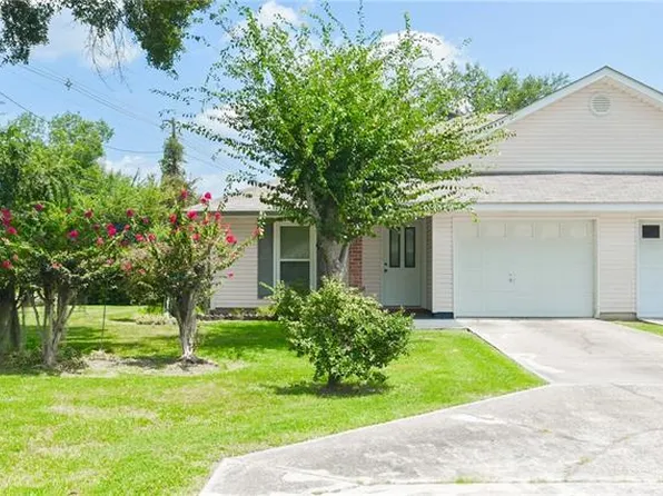 802 Eden Oaks Dr, Ponchatoula, LA 70454