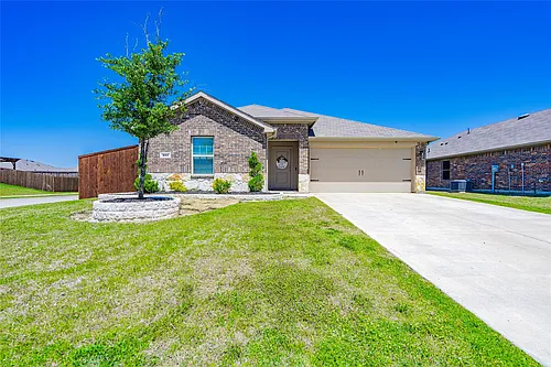 801 Meadow Creek Ln Photo 1