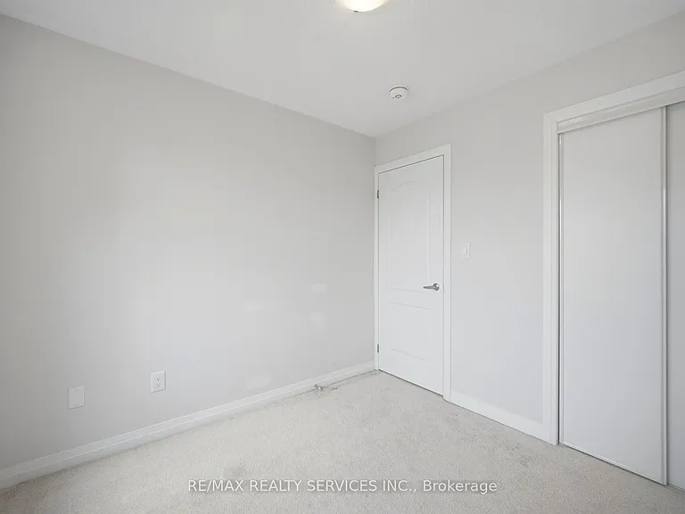 6 Landsborough St — Photo 27