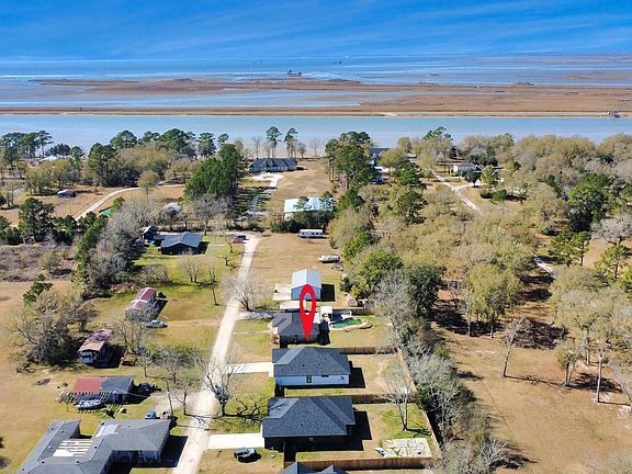 2nd image of 118 Nelson Rd