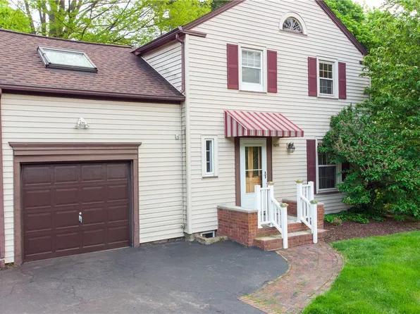 1011 Highland Ave, Rochester, NY 14620