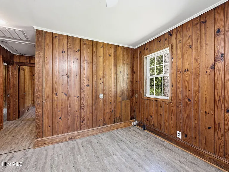 114 Pineview St — Photo 11