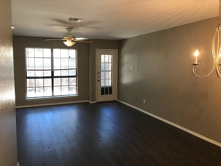 7326 Kingswood Cir #0 — Photo 4