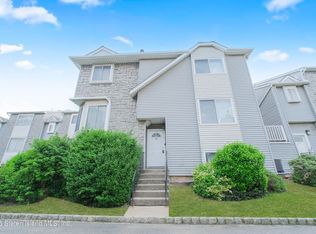 85 Regal Walk #100, Staten Island, NY 10303