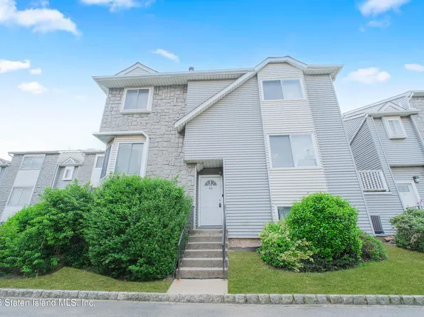 85 Regal Walk #100, Staten Island, NY 10303