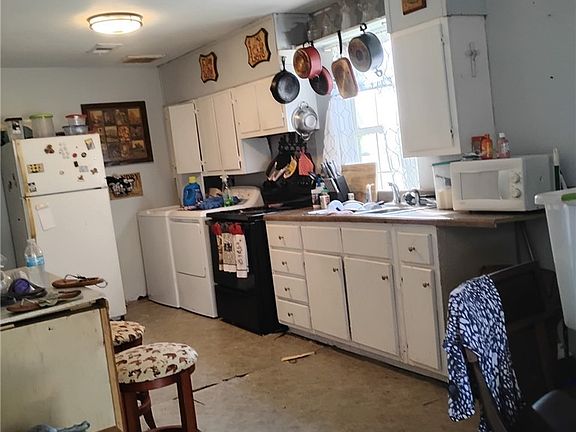 4th image of 17561 Old Ferry Ln