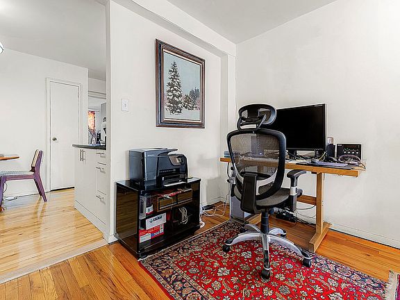 5th image of 67-50 Thornton Pl #4S