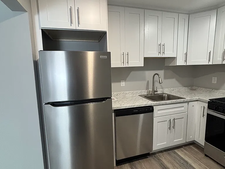 Tor View Village Apartments — Photo 8
