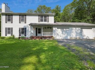 105 Okeechobee Rd, Glen Spey, NY 12737