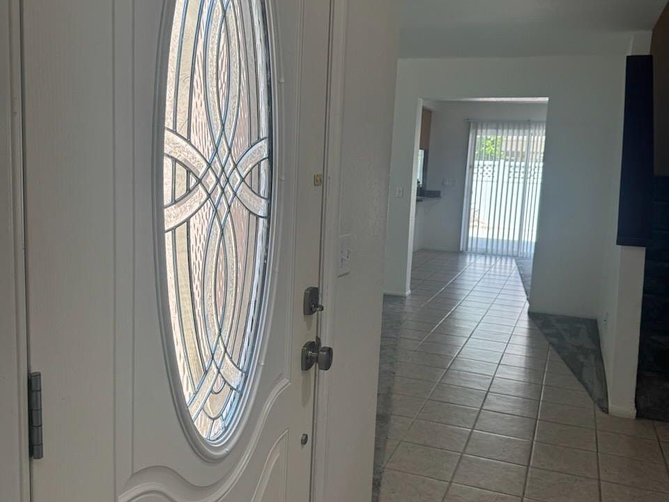 1st image of 44526 La Paz Rd