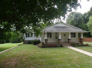 419 E Spring St, Bloomfield, IN 47424