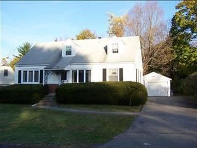 18 Hasbrouck Dr, Poughkeepsie, NY, 12603