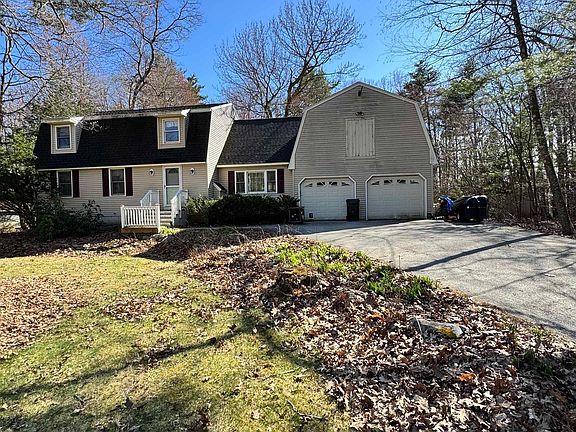 2nd image of 22 Gordon Drive