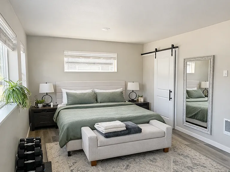 2825 Sandwood Ln — Photo 2