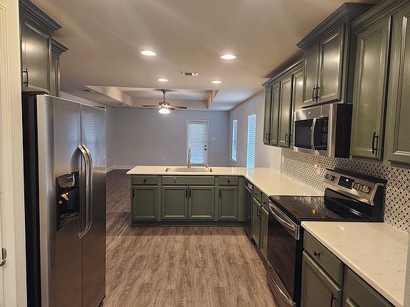 3rd image of 18178 Cardinal Ln