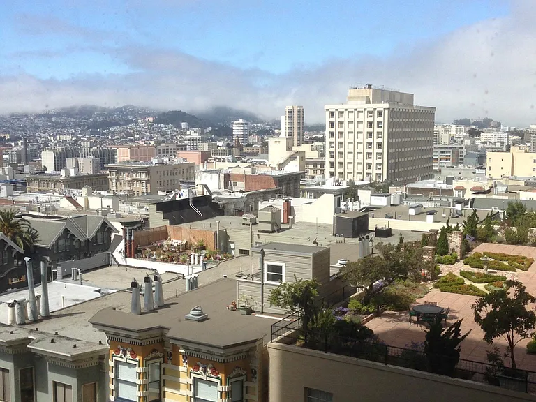 1177 California St #411 — Photo 10