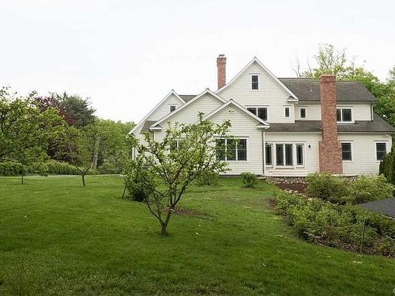 3rd image of 56 Westwood Dr