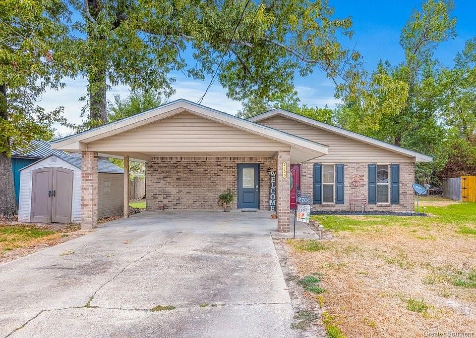 1st image of 2700 Shasta Cir