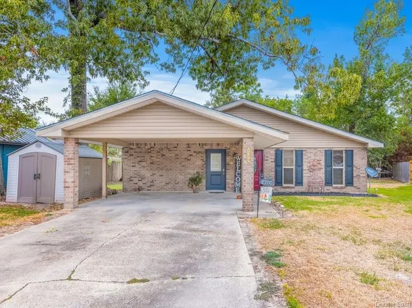 2700 Shasta Cir, Sulphur, LA 70663