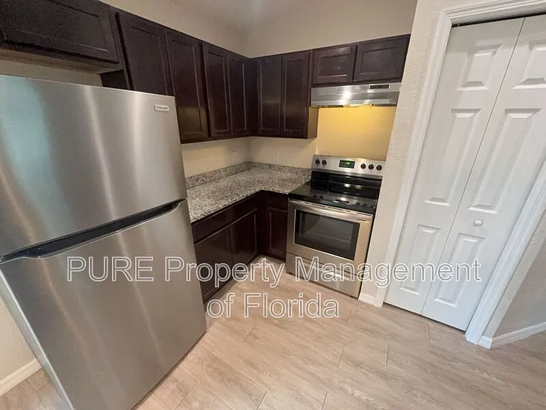 15057 SW 21st Ter — Photo 14