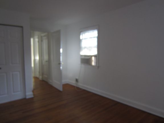 2nd image of 308 Shirley St